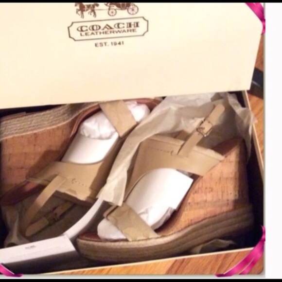 Coach wedge sandals NWTIB - Picture 3 of 4